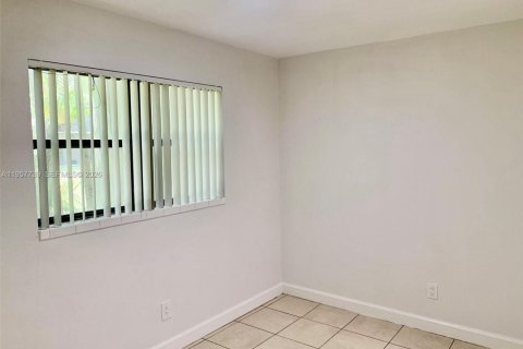 Apartamento en alquiler en Sunrise, Florida, 1 dormitorio, 58.53 m2 № 2011544 - foto 7