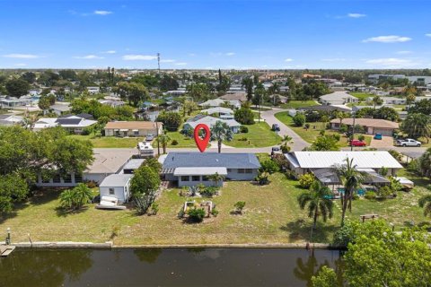 Villa ou maison à vendre à Port Charlotte, Floride: 3 chambres, 146.23 m2 № 2107777 - photo 29
