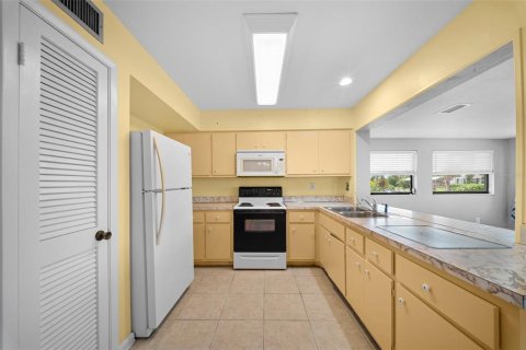 Villa ou maison à vendre à Port Charlotte, Floride: 3 chambres, 146.23 m2 № 2107777 - photo 11