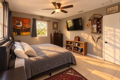 House in Palm Springs, Florida 3 bedrooms, 128.58 sq.m. № 2417934 - photo 18