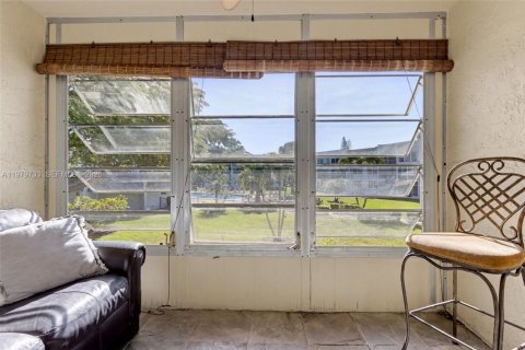 Copropriété à louer à Margate, Floride: 2 chambres, 73.39 m2 № 2043805 - photo 13