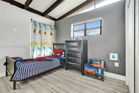 Casa en venta en Miami Gardens, Florida, 3 dormitorios, 135.17 m2 № 2000302 - foto 27