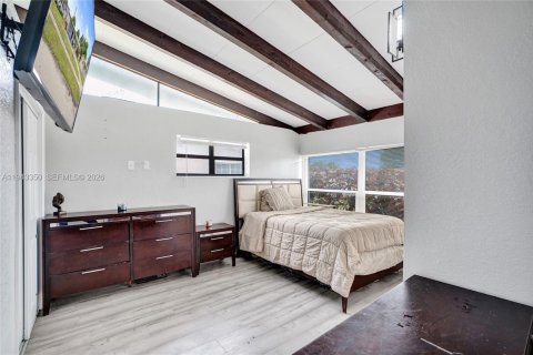 Casa en venta en Miami Gardens, Florida, 3 dormitorios, 135.17 m2 № 2000302 - foto 10