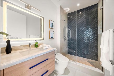 Condo in Miami, Florida, 3 bedrooms  № 2087586 - photo 27