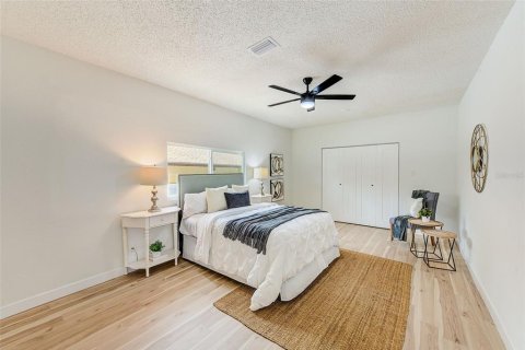 Villa ou maison à vendre à Tampa, Floride: 4 chambres, 145.67 m2 № 1913745 - photo 14