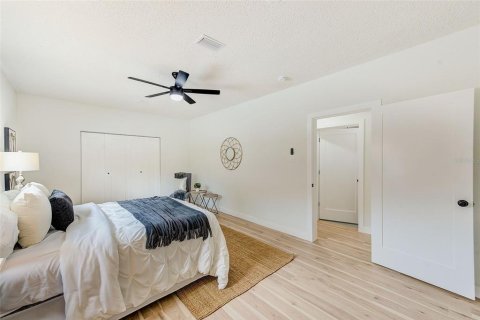 Villa ou maison à vendre à Tampa, Floride: 4 chambres, 145.67 m2 № 1913745 - photo 15