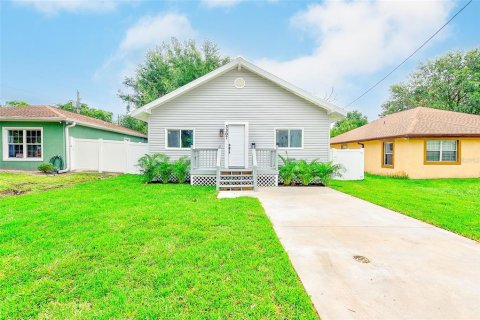 Villa ou maison à vendre à Tampa, Floride: 4 chambres, 145.67 m2 № 1913745 - photo 26