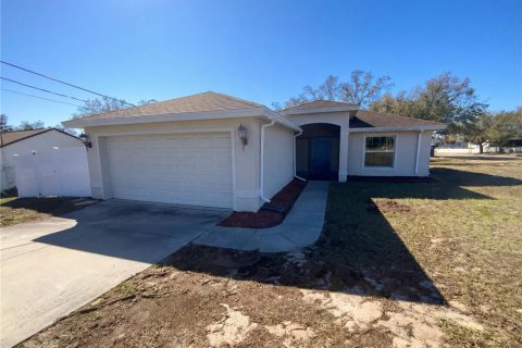 Casa en Spring Hill, Florida 2 dormitorios, 92.9 m2 № 2116103