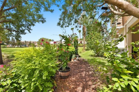 Townhouse in Tampa, Florida 3 bedrooms, 174.66 sq.m. № 2224961 - photo 30