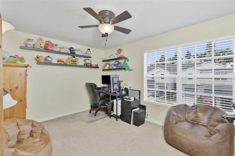 Townhouse in Tampa, Florida 3 bedrooms, 174.66 sq.m. № 2224961 - photo 25