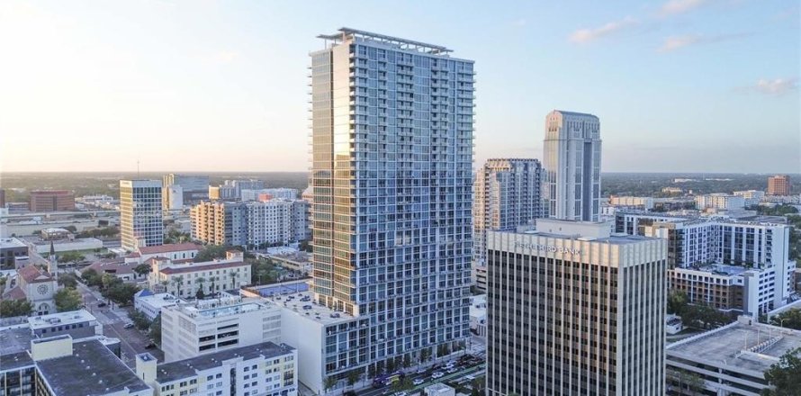 Condo in Orlando, Florida, 2 bedrooms № 2103607