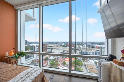 Condo in Orlando, Florida, 2 bedrooms № 2103607 - photo 18