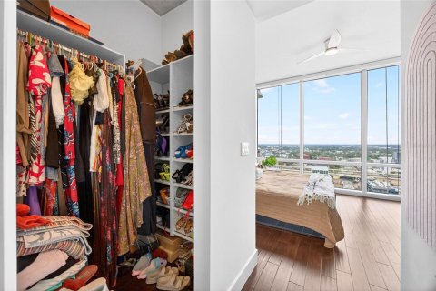 Condo in Orlando, Florida, 2 bedrooms № 2103607 - photo 24