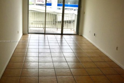 Condominio en venta en Miami, Florida, 2 dormitorios, 77.2 m2 № 2006115 - foto 3