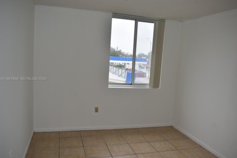 Condominio en venta en Miami, Florida, 2 dormitorios, 77.2 m2 № 2006115 - foto 10
