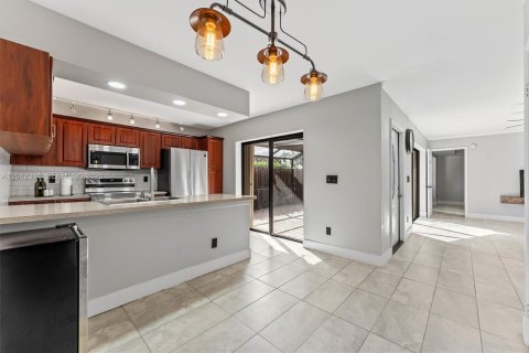 Touwnhouse à vendre à Davie, Floride: 3 chambres, 153.66 m2 № 2185934 - photo 10
