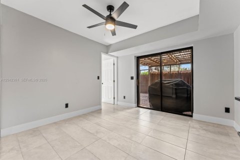 Touwnhouse à vendre à Davie, Floride: 3 chambres, 153.66 m2 № 2185934 - photo 5