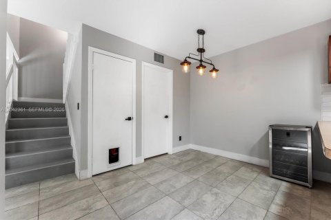 Touwnhouse à vendre à Davie, Floride: 3 chambres, 153.66 m2 № 2185934 - photo 13