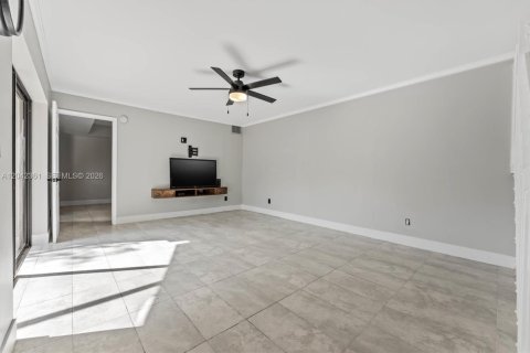Touwnhouse à vendre à Davie, Floride: 3 chambres, 153.66 m2 № 2185934 - photo 4