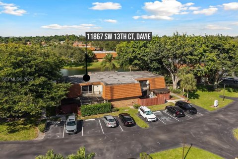 Touwnhouse à vendre à Davie, Floride: 3 chambres, 153.66 m2 № 2185934 - photo 27