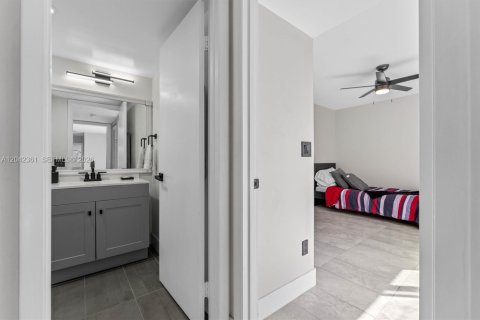 Touwnhouse à vendre à Davie, Floride: 3 chambres, 153.66 m2 № 2185934 - photo 23