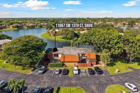 Touwnhouse à vendre à Davie, Floride: 3 chambres, 153.66 m2 № 2185934 - photo 28
