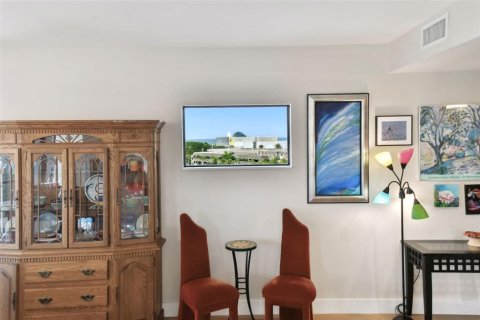 Condo in Saint Petersburg, Florida, 2 bedrooms  № 1773965 - photo 21