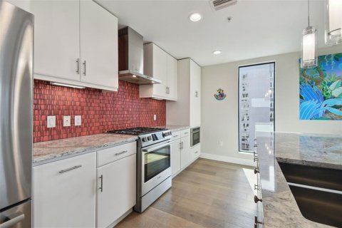 Condo in Saint Petersburg, Florida, 2 bedrooms  № 1773965 - photo 27