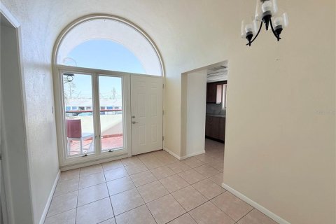 Apartamento en alquiler en Tarpon Springs, Florida, 1 dormitorio, 120.77 m2 № 1898579 - foto 10