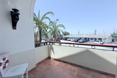 Apartamento en alquiler en Tarpon Springs, Florida, 1 dormitorio, 120.77 m2 № 1898579 - foto 1