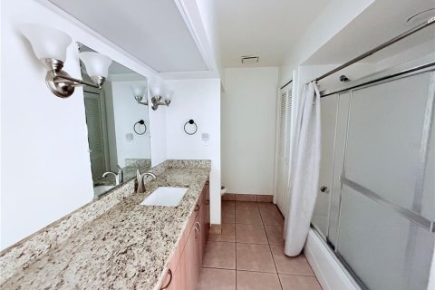 Apartamento en alquiler en Tarpon Springs, Florida, 1 dormitorio, 120.77 m2 № 1898579 - foto 13