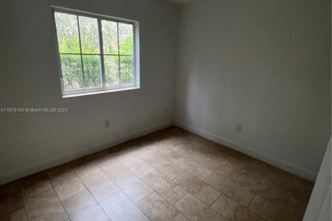 Apartment in Hialeah, Florida 2 bedrooms, 78.97 sq.m. № 1925344 - photo 11