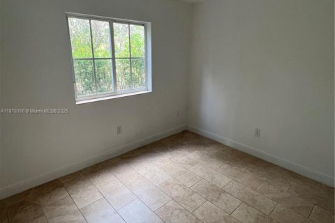Apartment in Hialeah, Florida 2 bedrooms, 78.97 sq.m. № 1925344 - photo 7