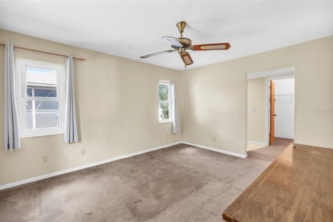 House in Cape Coral, Florida 2 bedrooms, 112.5 sq.m. № 1521082 - photo 19