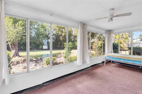 House in Cape Coral, Florida 2 bedrooms, 112.5 sq.m. № 1521082 - photo 28