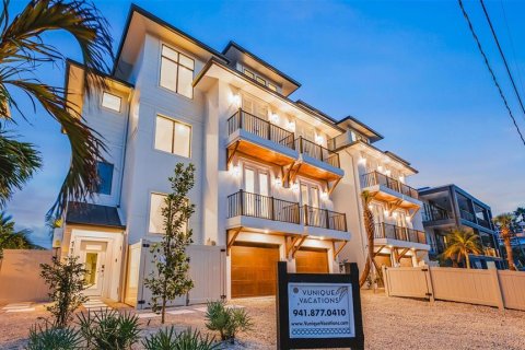 Condo in Sarasota, Florida, 5 bedrooms № 2120697 - photo 15