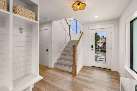 Condo in Sarasota, Florida, 5 bedrooms № 2120697 - photo 16