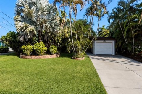 Villa ou maison à Madeira Beach, Floride 2 chambres, 136.47 m2 № 2354698