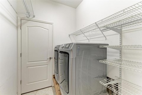 House in Parrish, Florida 3 bedrooms, 201.23 sq.m. № 1716461 - photo 23