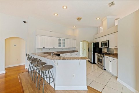 House in Seminole, Florida 4 bedrooms, 244.15 sq.m. № 2394412 - photo 25