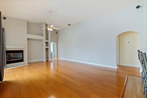 House in Seminole, Florida 4 bedrooms, 244.15 sq.m. № 2394412 - photo 18
