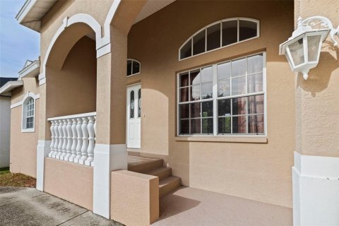 House in Seminole, Florida 4 bedrooms, 244.15 sq.m. № 2394412 - photo 7