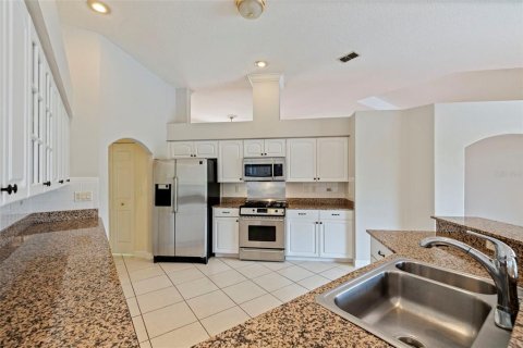 House in Seminole, Florida 4 bedrooms, 244.15 sq.m. № 2394412 - photo 27
