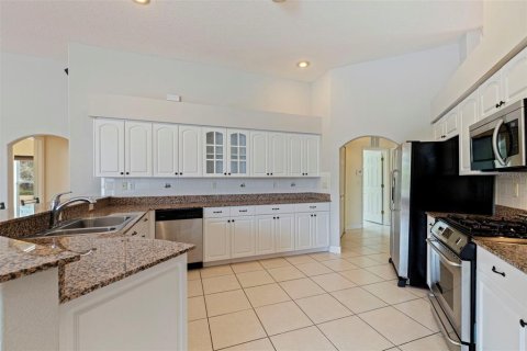 House in Seminole, Florida 4 bedrooms, 244.15 sq.m. № 2394412 - photo 26