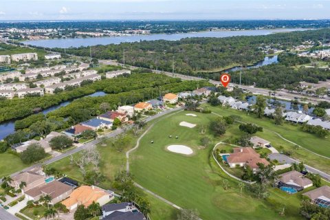 House in Seminole, Florida 4 bedrooms, 244.15 sq.m. № 2394412 - photo 5