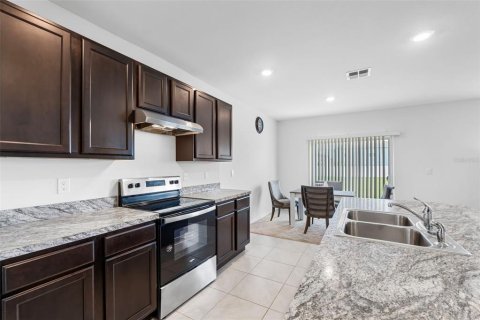 Villa ou maison à vendre à Winter Haven, Floride: 5 chambres, 241.64 m2 № 2350290 - photo 9
