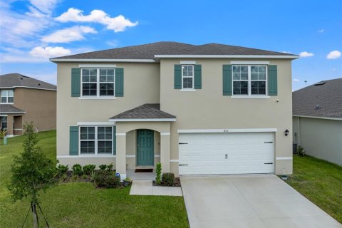 House in Winter Haven, Florida 5 bedrooms, 241.64 sq.m. № 2350290