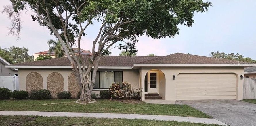Villa ou maison à Seminole, Floride 2 chambres, 142.51 m2 № 2433293
