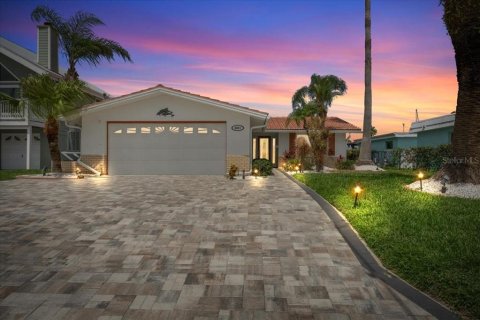 Villa ou maison à New Port Richey, Floride 2 chambres, 128.86 m2 № 2400169