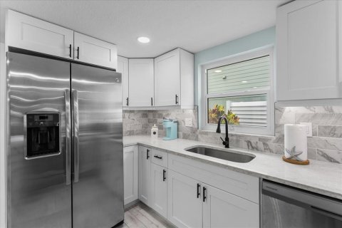 Villa ou maison à vendre à New Port Richey, Floride: 2 chambres, 128.86 m2 № 2400169 - photo 19